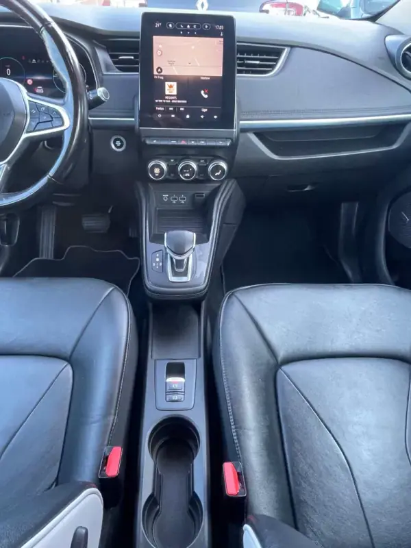 Renault Zoe 2020 - 15900 EUR, 114000 km - AUTO.MOTO.pt - 114000km - foto 9 de 12