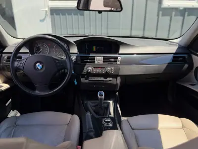 BMW 320 2012 - 11900 EUR, 291000 km - AUTO.MOTO.pt - 291000km - foto 8 de 17