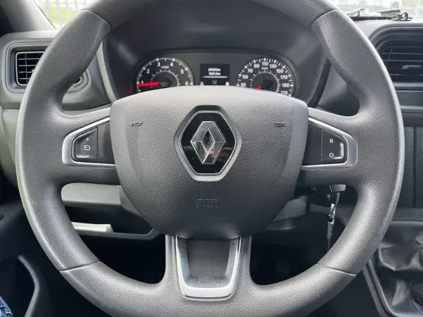 Renault Master 2.3dCi L3 3.5T 165cv - Contentor 2021 - 21490 EUR, 245335 km - AUTO.MOTO.pt - 245335km - foto 14 de 16