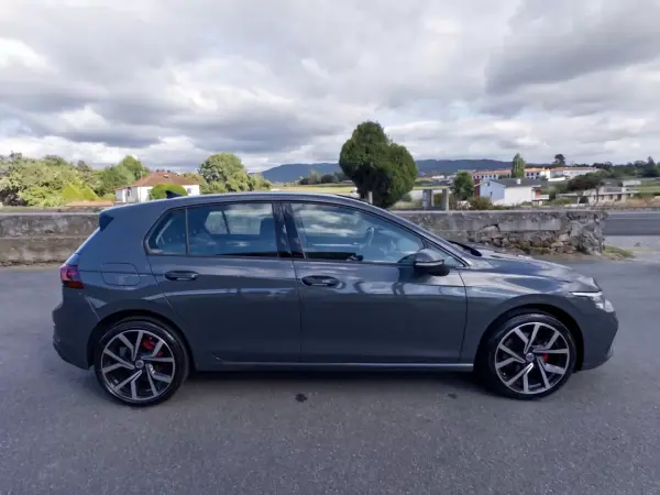 Volkswagen Golf 2021 - 19990 EUR, 36000 km - 36000km - foto 9 de 50