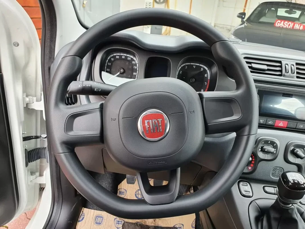 Fiat Panda 2020 - 10950 EUR, 68000 km - AUTO.MOTO.pt - 68000km - foto 8 de 11