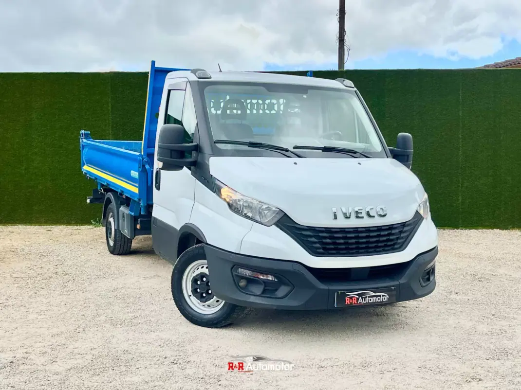 Iveco 2020 - 27500 EUR, 225000 km - AUTO.MOTO.pt - 225000km - foto 1 de 24