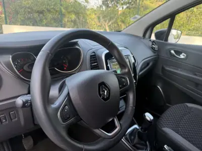 Renault Captur 2019 - 15999 EUR, 7000 km - AUTO.MOTO.pt - 7000km - foto 12 de 15