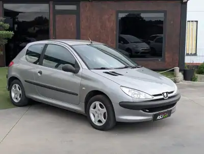 Peugeot 206 Van 1.4 HDi 2005 - 1750 EUR, 393364 km - AUTO.MOTO.pt - 393364km - foto 5 de 16