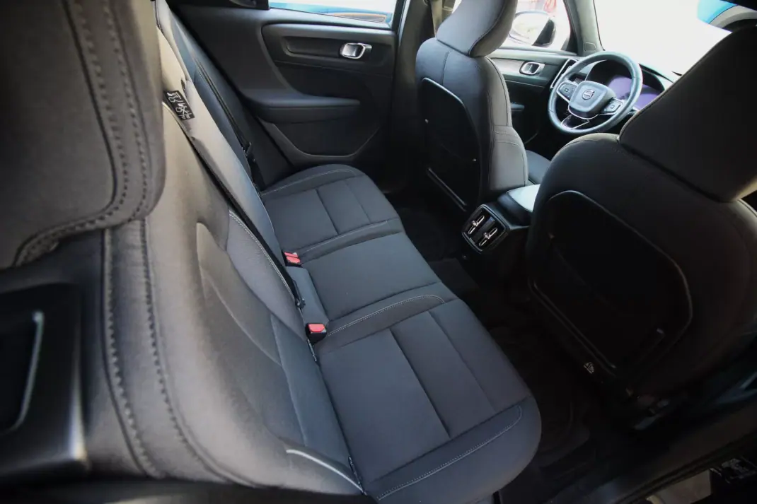 Volvo XC 40 2022 - 26000 EUR, 124000 km - AUTO.MOTO.pt - 124000km - foto 21 de 28