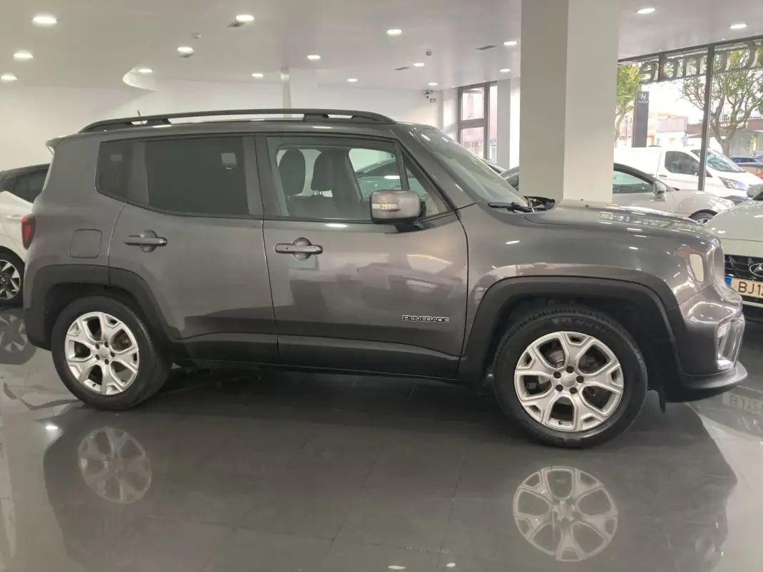Jeep Renegade 2019 - 12900 EUR, 102216 km - AUTO.MOTO.pt - 102216km - foto 5 de 42