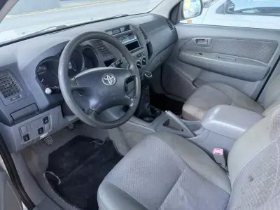 Toyota 2005 - 12500 EUR, 500000 km - AUTO.MOTO.pt - 500000km - foto 7 de 7