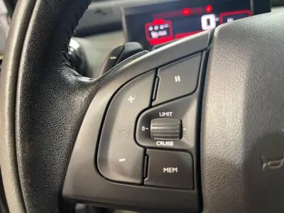 Citroën C4 Cactus 2017 - 10750 EUR, 58000 km - AUTO.MOTO.pt - 58000km - foto 33 de 37