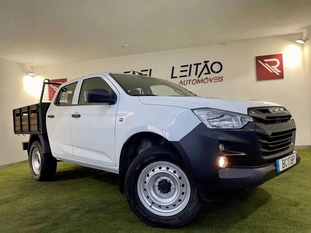 Isuzu D-Max 2023 - 32950 EUR, 32000 km - AUTO.MOTO.pt - 32000km - foto 6 de 26