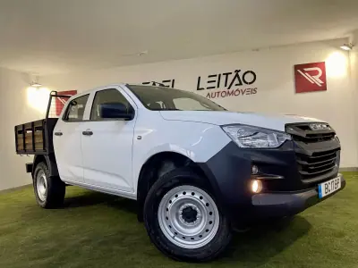Isuzu D-Max 2023 - 32950 EUR, 32000 km - AUTO.MOTO.pt - 32000km - foto 6 de 26
