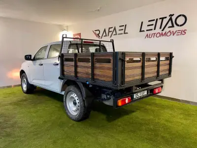Isuzu 2023 - 32950 EUR, 32000 km - AUTO.MOTO.pt - 32000km - foto 4 de 26