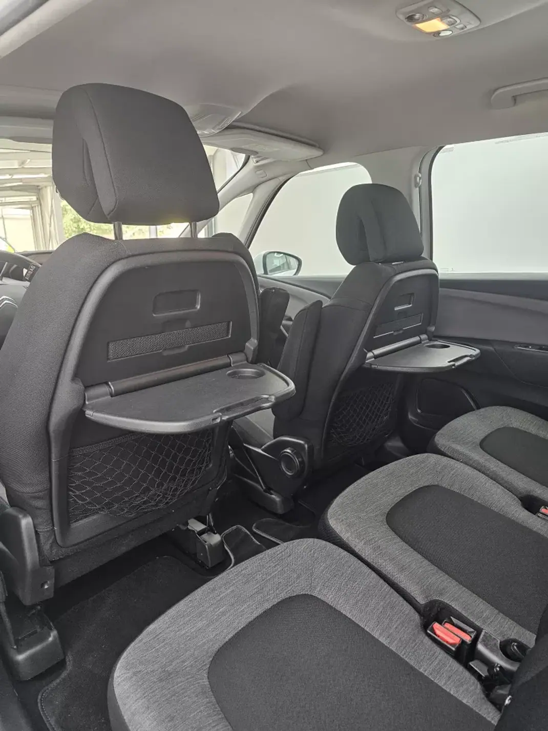 Citroën C4 Grand Picasso 2018 - 13650 EUR, 245556 km - 245556km - foto 36 de 43