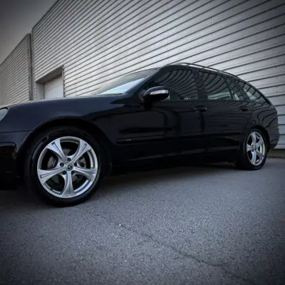 Mercedes-Benz C 200 2001 - 3900 EUR, 375000 km - 375000km - foto 17 de 23
