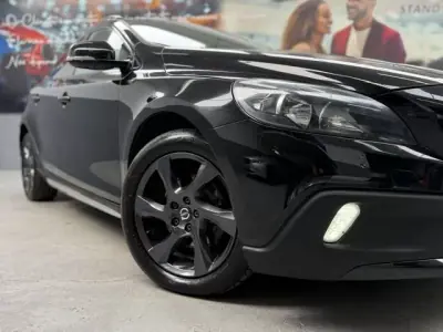 Volvo V40 2014 - 8999 EUR, 260000 km - 260000km - foto 2 de 15