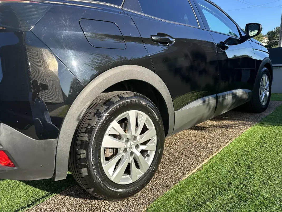 Peugeot 3008 2019 - 14900 EUR, 190000 km - 190000km - foto 22 de 64