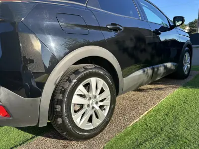 Peugeot 3008 2019 - 14900 EUR, 190000 km - 190000km - foto 22 de 64
