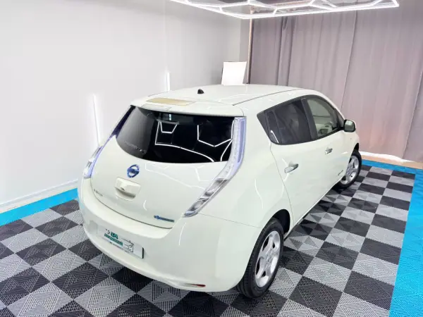 Nissan Leaf 2013 - 6500 EUR, 54000 km - AUTO.MOTO.pt - 54000km - foto 7 de 21