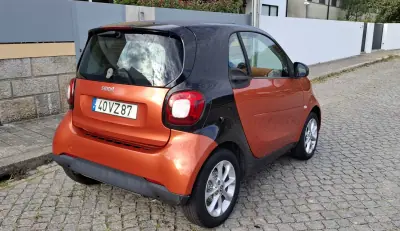 Smart ForTwo 2015 — foto 4 de 17
