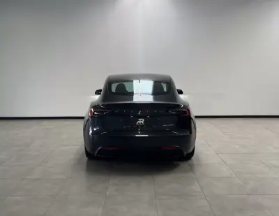 Tesla Model 3 2023 - 36900 EUR, 116000 km - AUTO.MOTO.pt - 116000km - foto 6 de 20