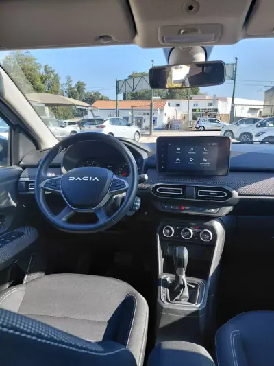 Dacia Sandero 2023 - 15900 EUR, 30000 km - AUTO.MOTO.pt - 30000km - foto 7 de 13