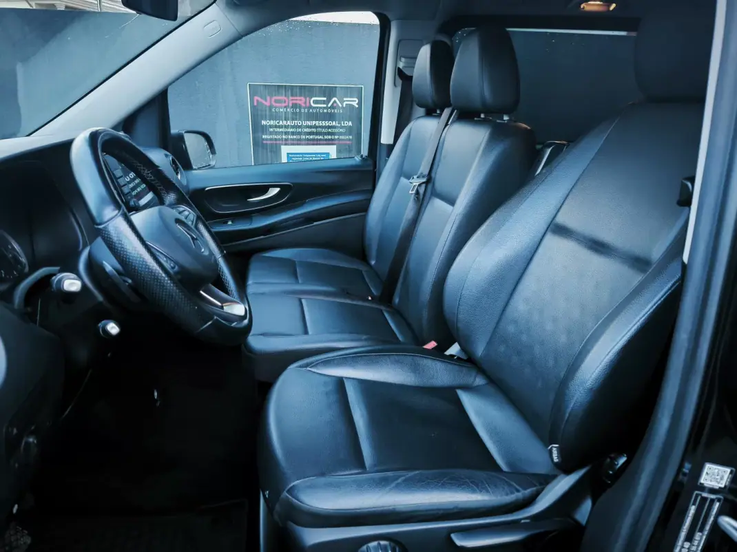 Mercedes-Benz Vito Tourer 2022 - 47950 EUR, 98000 km - AUTO.MOTO.pt - 98000km - foto 5 de 12