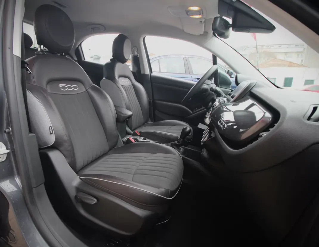 Fiat 500X 2018 - 14990 EUR, 99000 km - 99000km - foto 27 de 31