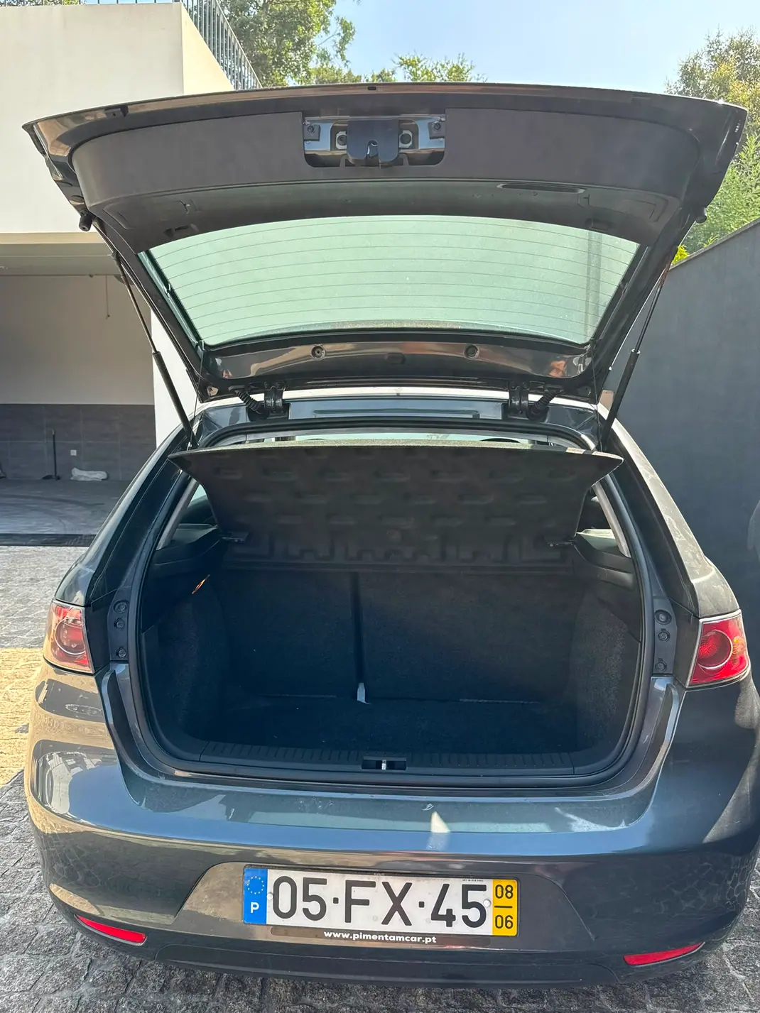 SEAT Ibiza 2008 - 4200 EUR, 225000 km - 225000km - foto 6 de 9