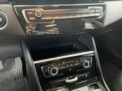 BMW 214 Active Tourer 2017 - 15600 EUR, 98526 km - AUTO.MOTO.pt - 98526km - foto 13 de 21