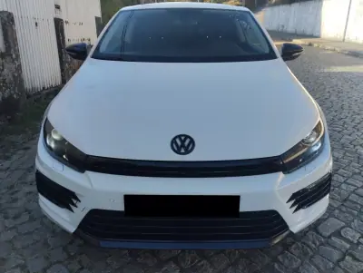 Volkswagen Scirocco 2011 - 10000 EUR, 210000 km - AUTO.MOTO.pt - 210000km - foto 2 de 30