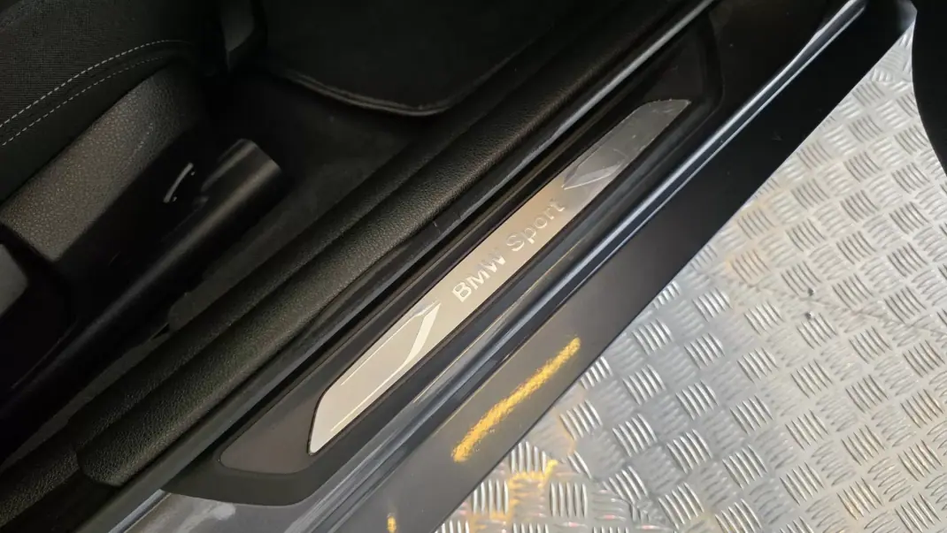 BMW 418 Gran Coupé 2015 - 16900 EUR, 272963 km - AUTO.MOTO.pt - 272963km - foto 51 de 64