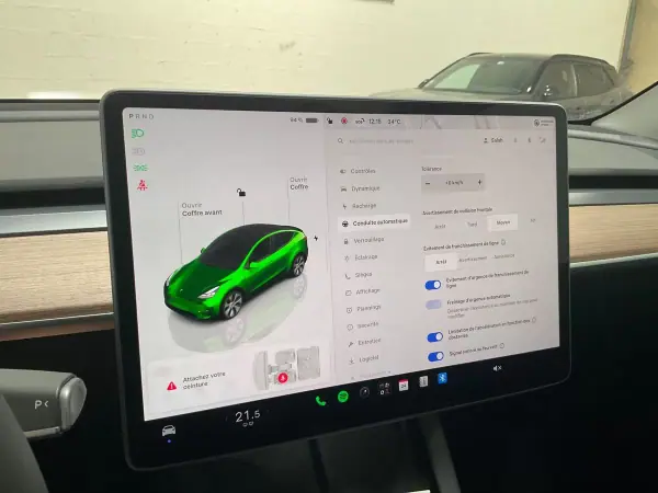 Tesla Model Y 2024 - 33990 EUR, 78253 km - 78253km - foto 13 de 17