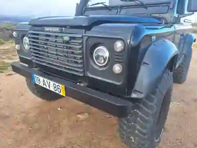 Land Rover Defender 2005 - 52000 EUR, 79000 km - AUTO.MOTO.pt - 79000km - foto 10 de 11