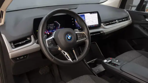 BMW 225xe Active Tourer 2024 - 31900 EUR, 31770 km - AUTO.MOTO.pt - 31770km - foto 19 de 45