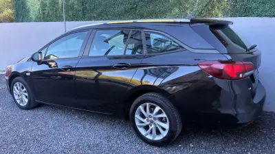 Opel Astra Sports Tourer 2019 - 9400 EUR, 159000 km - 159000km - foto 4 de 12
