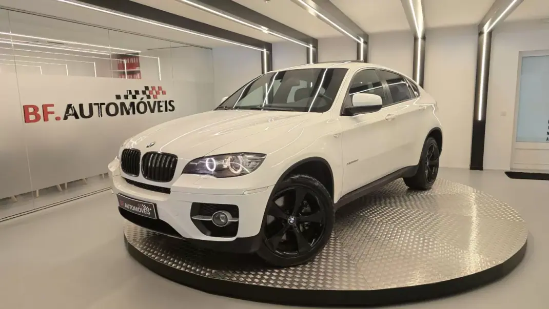 BMW X6 2008 - 25900 EUR, 157944 km - AUTO.MOTO.pt - 157944km - foto 11 de 54