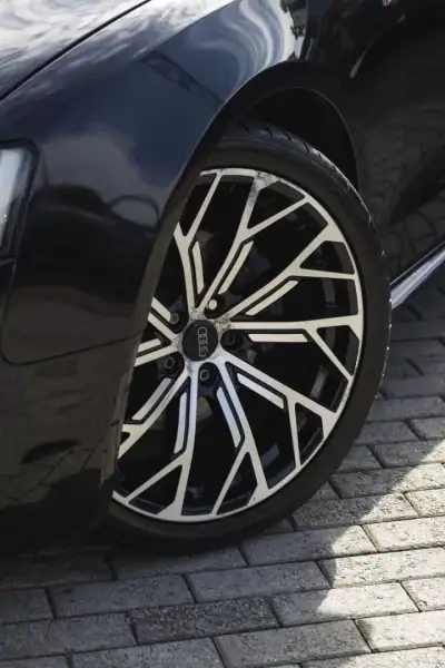 Audi A5 2012 - 18900 EUR, 209124 km - AUTO.MOTO.pt - 209124km - foto 11 de 30