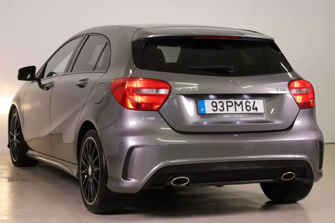 Mercedes-Benz A 200 2015 - 20950 EUR, 54047 km - AUTO.MOTO.pt - 54047km - foto 4 de 32