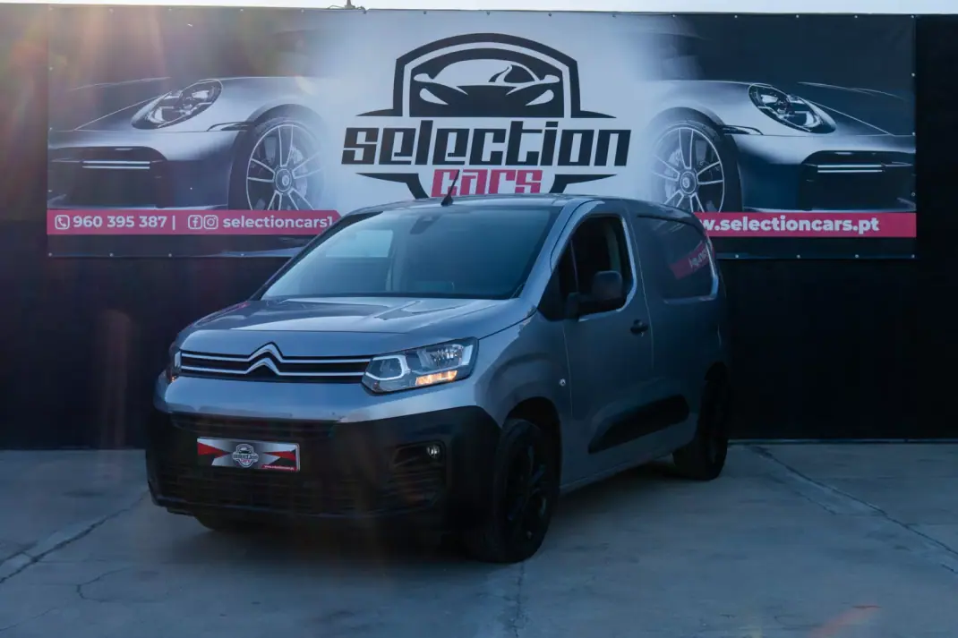 Citroën Berlingo 2022 - 14900 EUR, 115 km - AUTO.MOTO.pt - 115km - foto 2 de 22