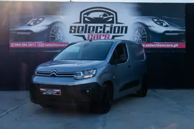 Citroën Berlingo 2022 - 14900 EUR, 115 km - AUTO.MOTO.pt - 115km - foto 2 de 22
