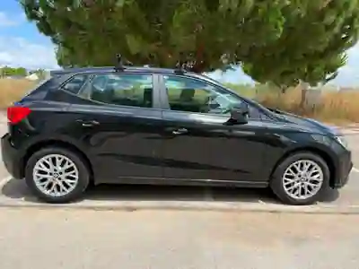 SEAT Ibiza 2018 - 12500 EUR, 74622 km - AUTO.MOTO.pt - 74622km - foto 7 de 15