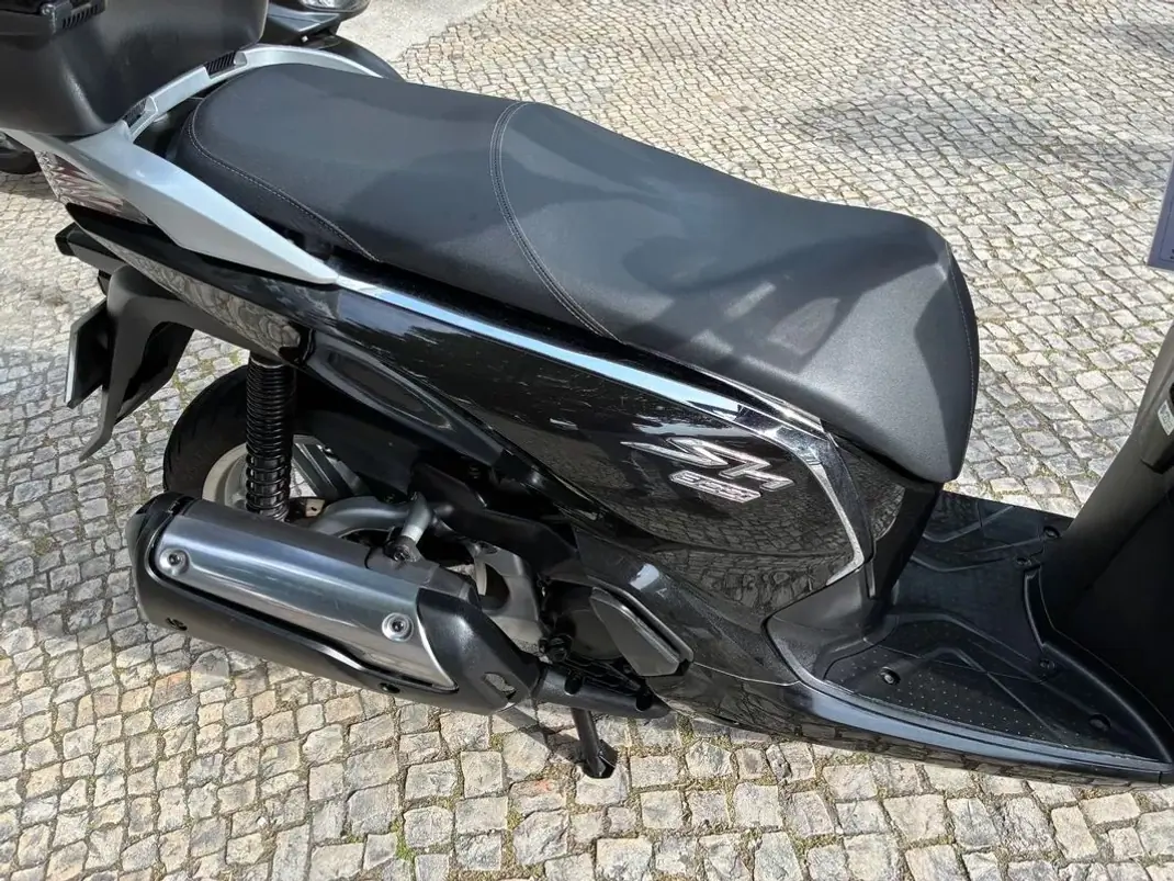 Honda SH 150i 2018 - 2950 EUR, 52726 km - AUTO.MOTO.pt - 52726km - foto 7 de 16