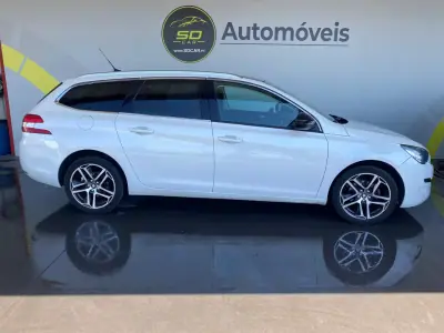 Peugeot 308 SW 2015 - 6990 EUR, 180000 km - 180000km - foto 2 de 8
