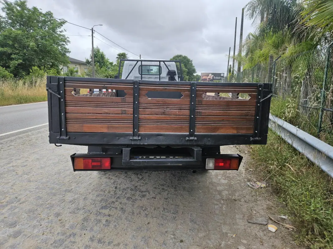Mitsubishi Canter 2001 - 14950 EUR, 250000 km - 250000km - foto 3 de 6