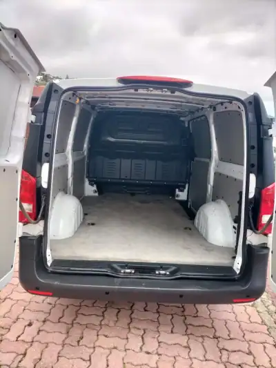 Mercedes-Benz VITTO 114 CDI 2019 - 23950 EUR, 153000 km - AUTO.MOTO.pt - 153000km - foto 8 de 13