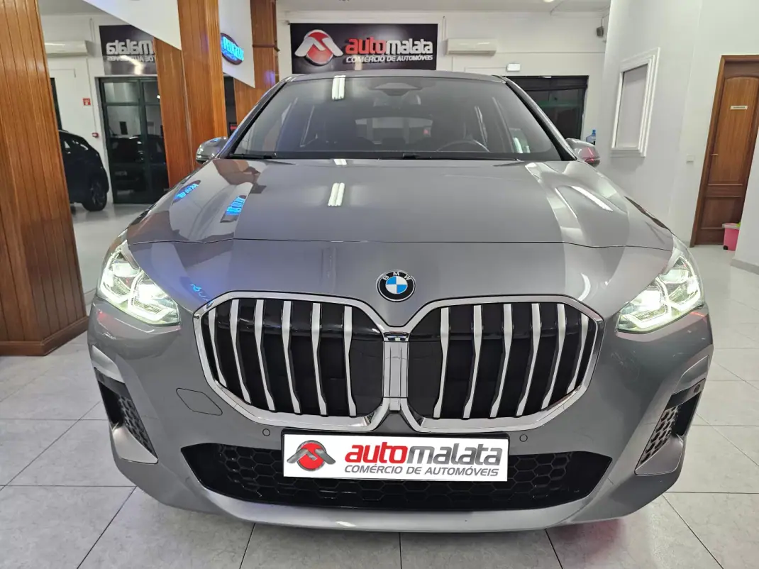 BMW 218 2024 - 29900 EUR, 110098 km - AUTO.MOTO.pt - 110098km - foto 2 de 3