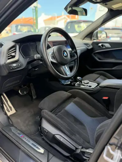 BMW M135i 2019 - 35890 EUR, 100000 km - 100000km - foto 3 de 12