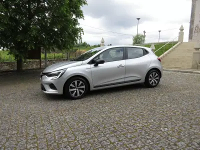Renault Clio 2022 - 13490 EUR, 149000 km - AUTO.MOTO.pt - 149000km - foto 4 de 42