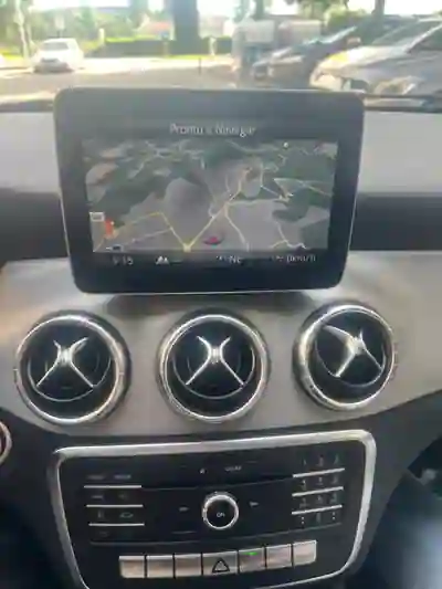 Mercedes-Benz CLA 200 2019 - 26000 EUR, 101000 km - AUTO.MOTO.pt - 101000km - foto 6 de 10