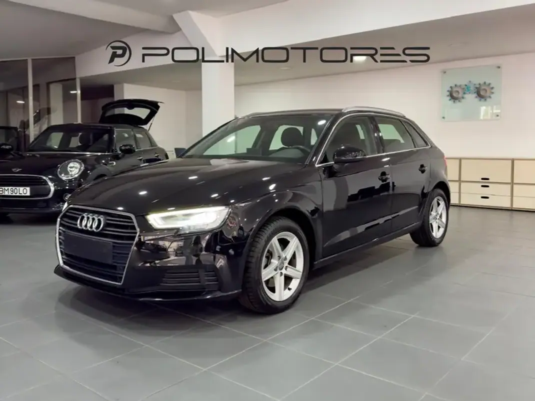 Audi A3 Sportback 2020 - 23000 EUR, 57270 km - 57270km - foto 3 de 17
