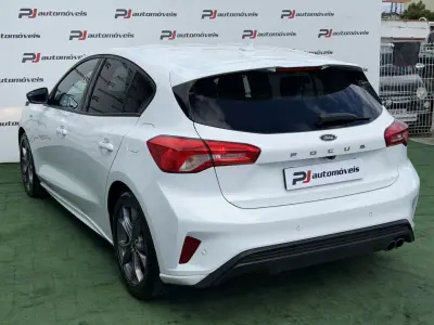 Ford Focus 2020 - 15990 EUR, 87000 km - AUTO.MOTO.pt - 87000km - foto 9 de 15